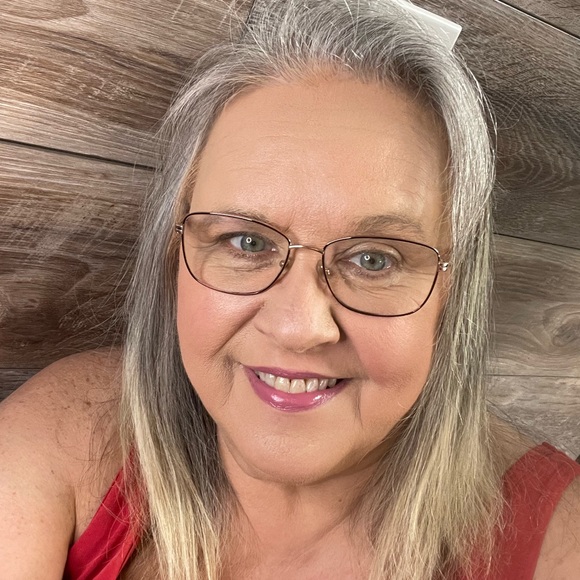 Welcome!! Make a offer as I accept most Reasonable Offers!!  Thanks for visiting - Picture 2 of 2